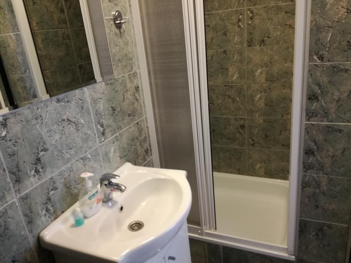 Tri Sesira Ljubovija Otel Dış mekan fotoğraf