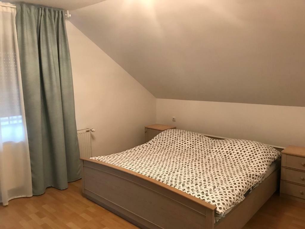 Tri Sesira Ljubovija Otel Dış mekan fotoğraf