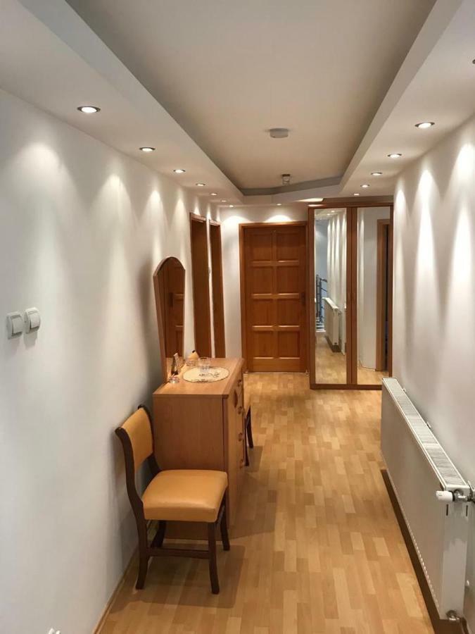 Tri Sesira Ljubovija Otel Dış mekan fotoğraf
